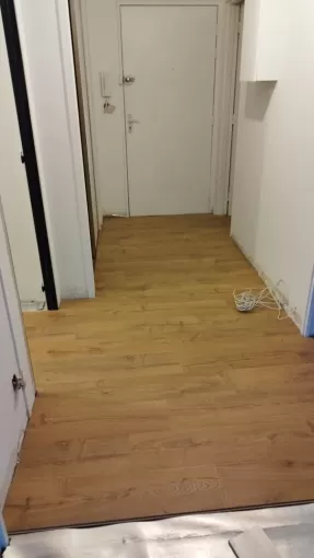 Pose d'un parquet stratifié dans un appartement à Mérignac , Fargues-Saint-Hilaire, MD RENOVATION