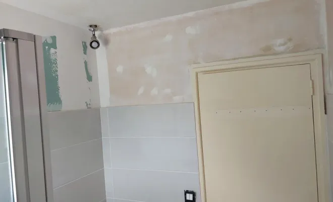 Rénovation d'une salle de bain à Cadarsac avec remplacement d'une baignoire par une douche, Fargues-Saint-Hilaire, MD RENOVATION