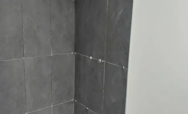 Pose de carrelage et faïence dans une salle de bain à Portets, Fargues-Saint-Hilaire, MD RENOVATION