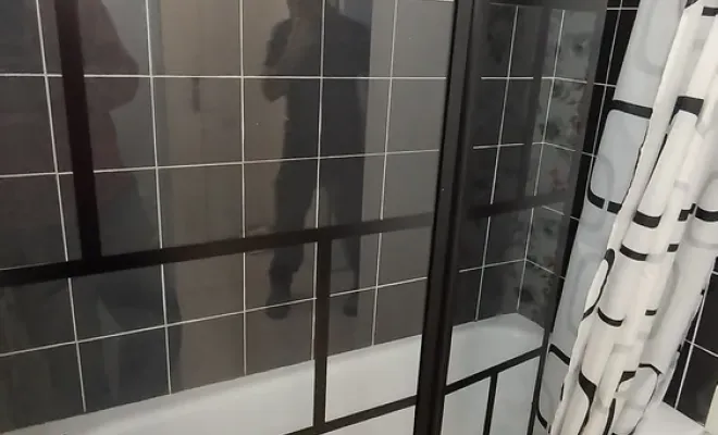 Remplacement d'un tablier de baignoire et pose d'une paroi de douche à Le Bouscat, Fargues-Saint-Hilaire, MD RENOVATION
